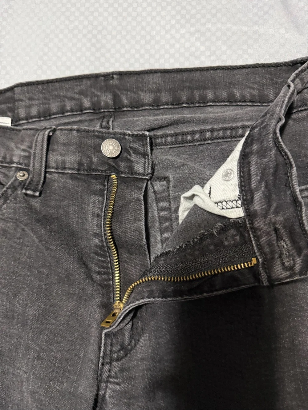 Levis size 31x30